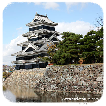 matsumoto-castle-moat