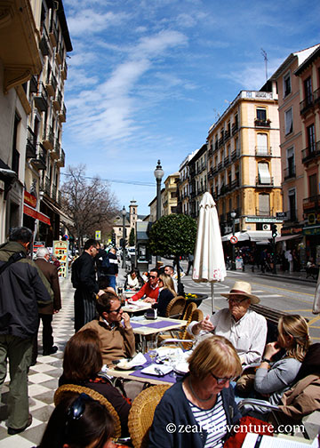 busy-plaza-nueva