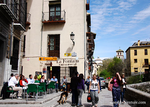 cafes-along-carrera-del-darro
