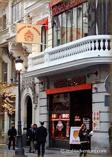 museo-del-jamon-facade