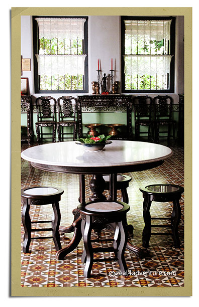 Chinpracha-livingroom