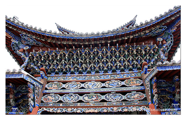 intricate-roof-catholic-church